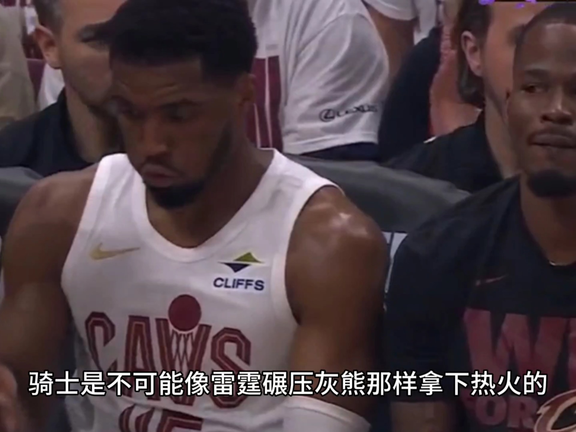 热火阵容齐整，实力碾压对手赢得比赛的简单介绍