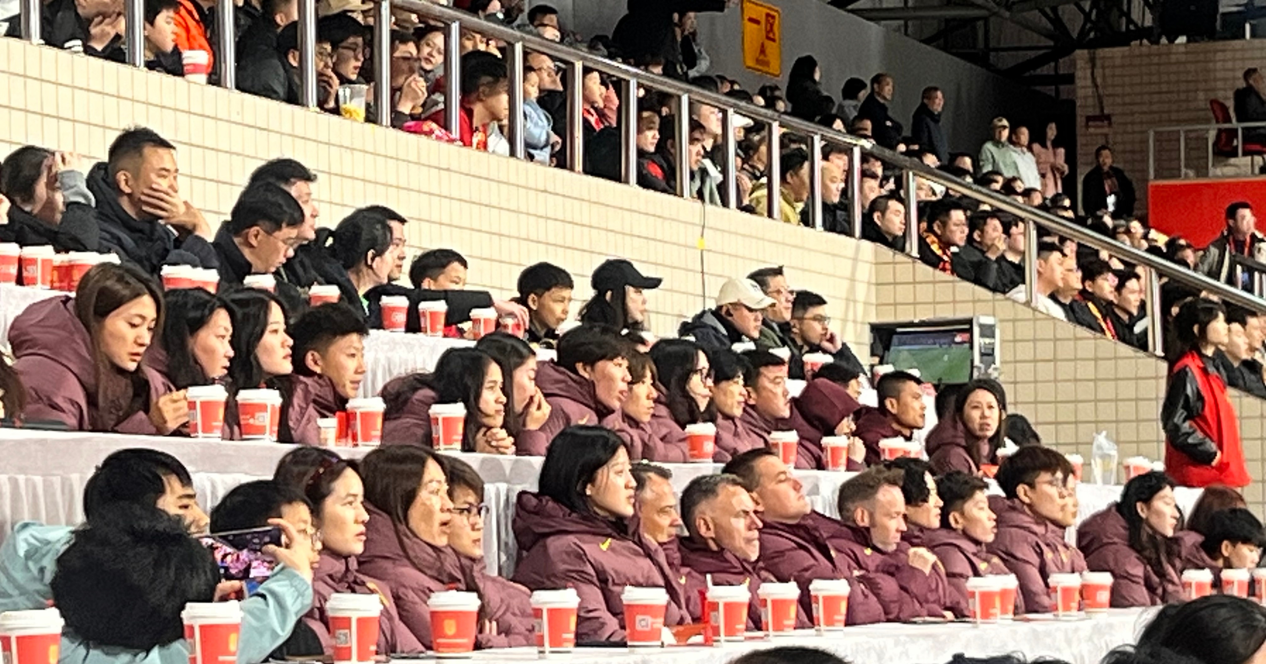 队内氛围融洽，球队士气高涨备战下轮比赛的简单介绍