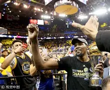 杜兰特与90激战勇士分钟，领先优势明显胜负难料！，哈兰德焦点对战赛场气氛高涨的简单介绍